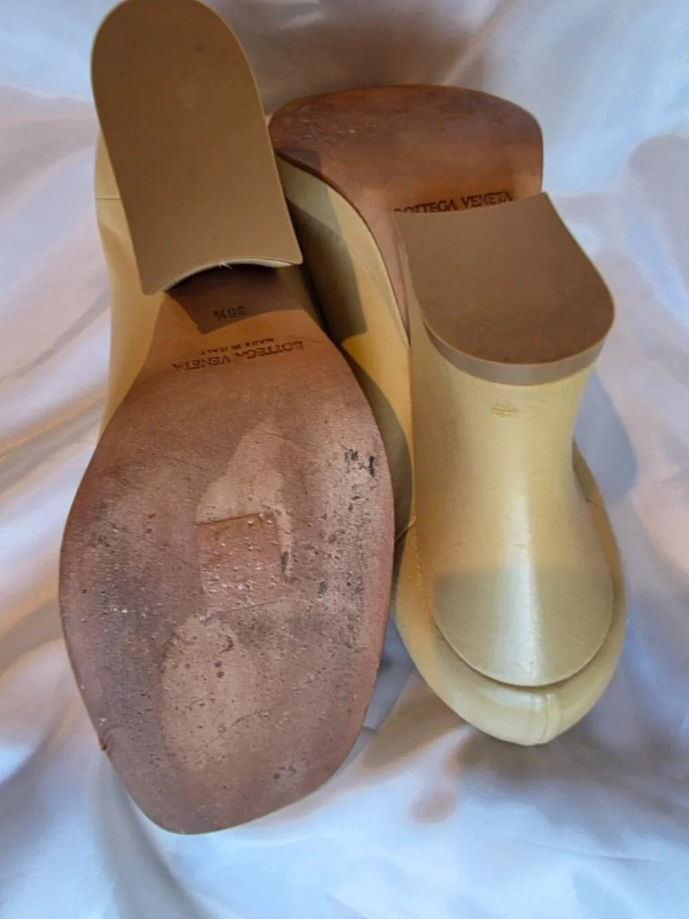 Bottega Veneta Peep Toe Leather Platform Pumps Heels Beige Italy 38.5